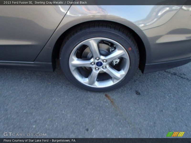 Sterling Gray Metallic / Charcoal Black 2013 Ford Fusion SE