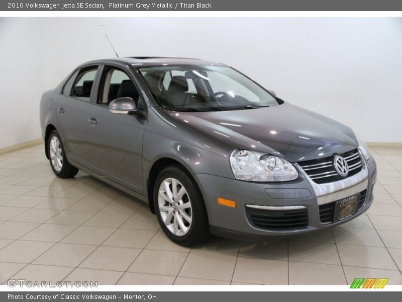 Platinum Grey Metallic / Titan Black 2010 Volkswagen Jetta SE Sedan