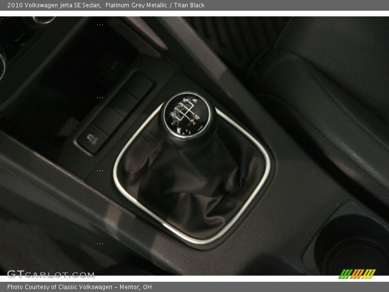 Platinum Grey Metallic / Titan Black 2010 Volkswagen Jetta SE Sedan