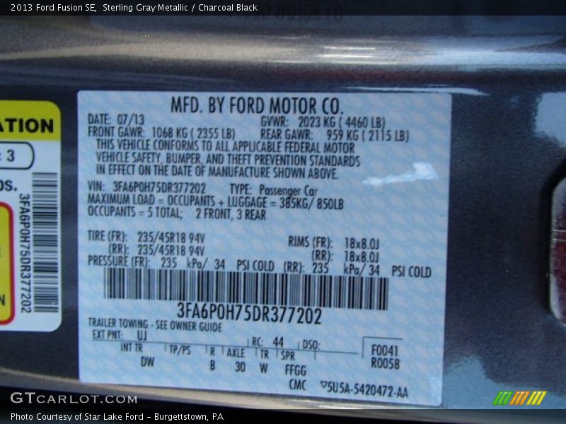 Sterling Gray Metallic / Charcoal Black 2013 Ford Fusion SE