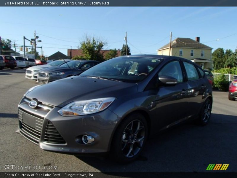 Sterling Gray / Tuscany Red 2014 Ford Focus SE Hatchback