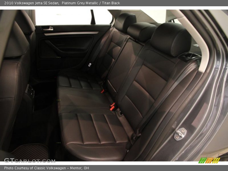 Platinum Grey Metallic / Titan Black 2010 Volkswagen Jetta SE Sedan