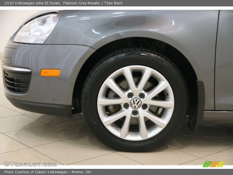 Platinum Grey Metallic / Titan Black 2010 Volkswagen Jetta SE Sedan