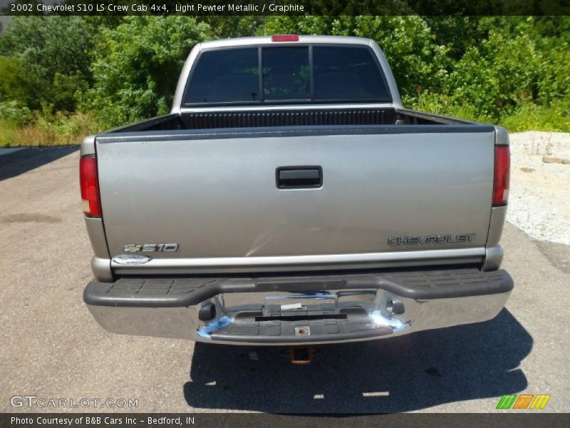 Light Pewter Metallic / Graphite 2002 Chevrolet S10 LS Crew Cab 4x4