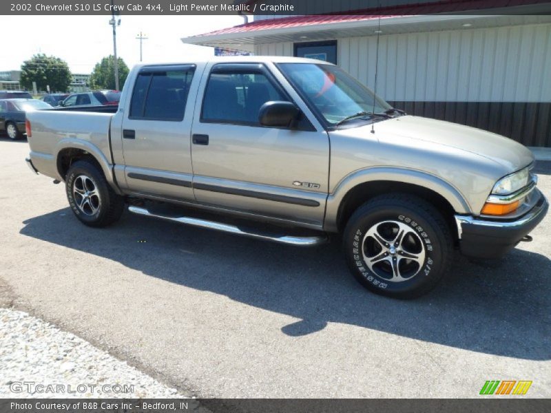 Light Pewter Metallic / Graphite 2002 Chevrolet S10 LS Crew Cab 4x4