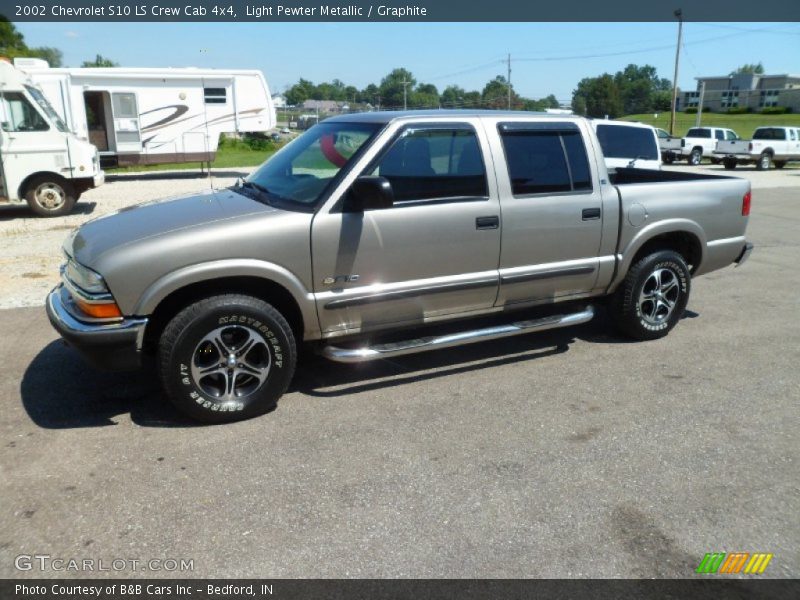Light Pewter Metallic / Graphite 2002 Chevrolet S10 LS Crew Cab 4x4