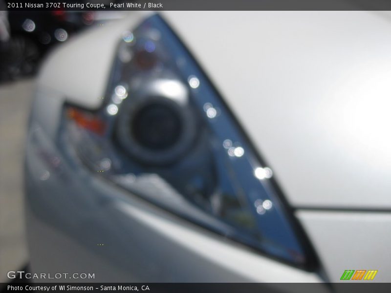 Pearl White / Black 2011 Nissan 370Z Touring Coupe