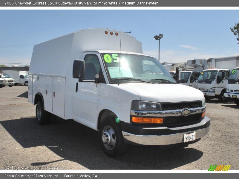Summit White / Medium Dark Pewter 2005 Chevrolet Express 3500 Cutaway Utility Van