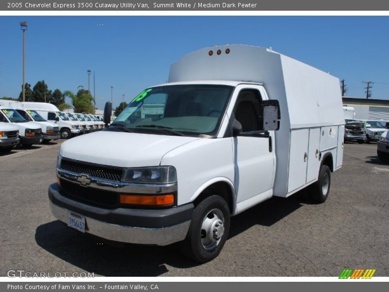 Summit White / Medium Dark Pewter 2005 Chevrolet Express 3500 Cutaway Utility Van