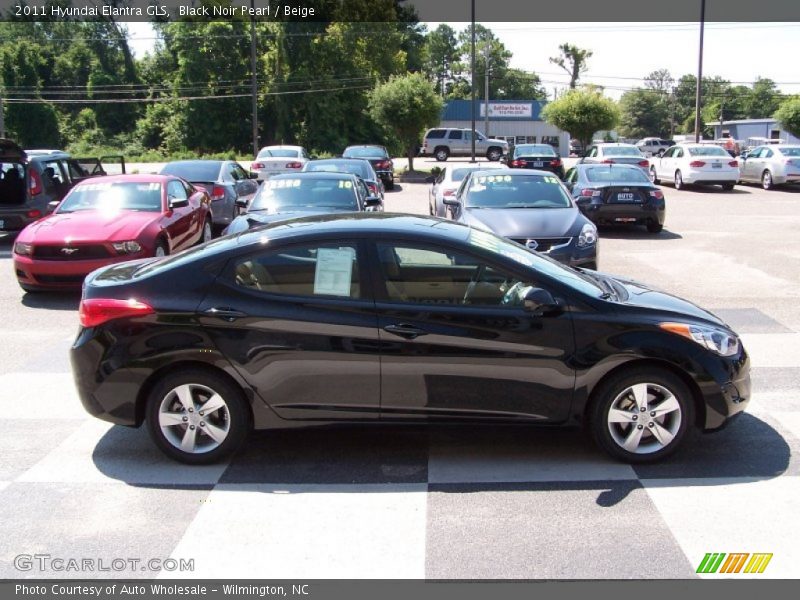 Black Noir Pearl / Beige 2011 Hyundai Elantra GLS