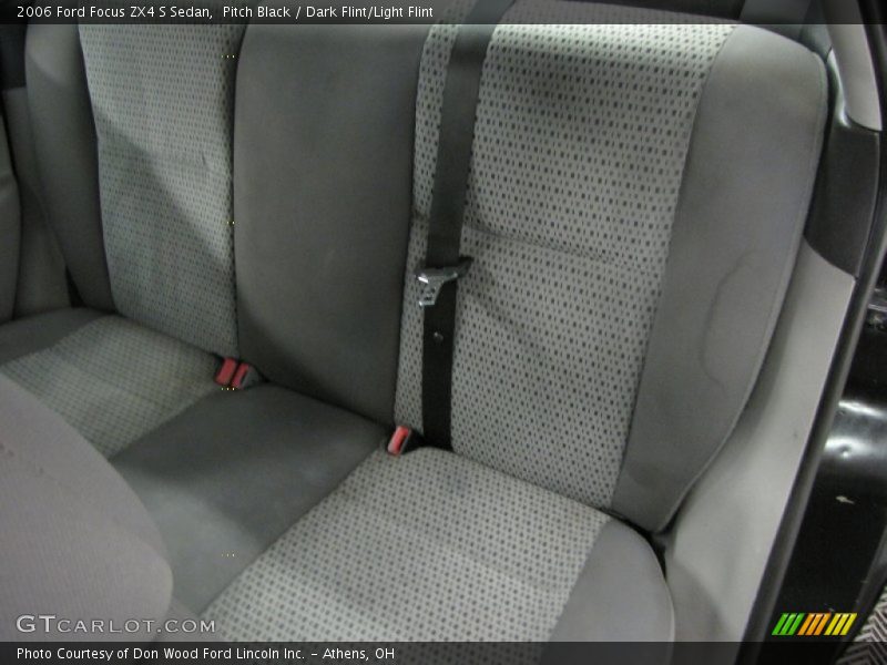 Pitch Black / Dark Flint/Light Flint 2006 Ford Focus ZX4 S Sedan