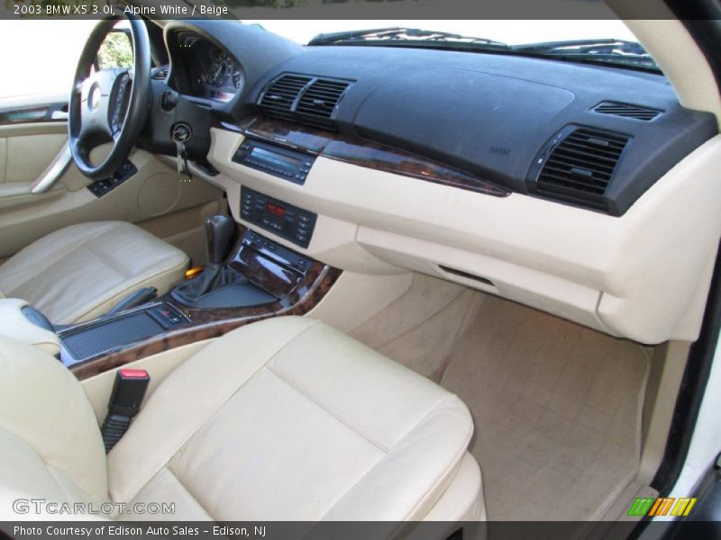 Alpine White / Beige 2003 BMW X5 3.0i