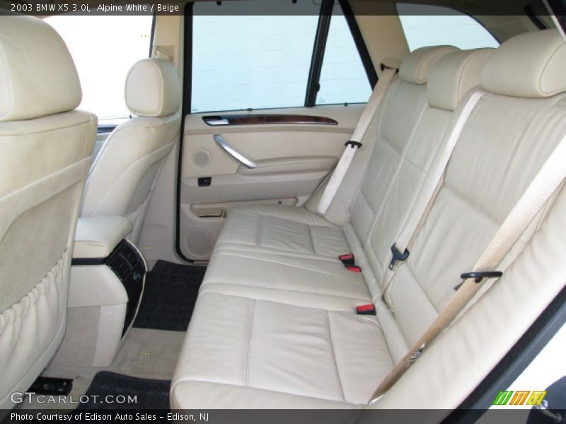 Alpine White / Beige 2003 BMW X5 3.0i