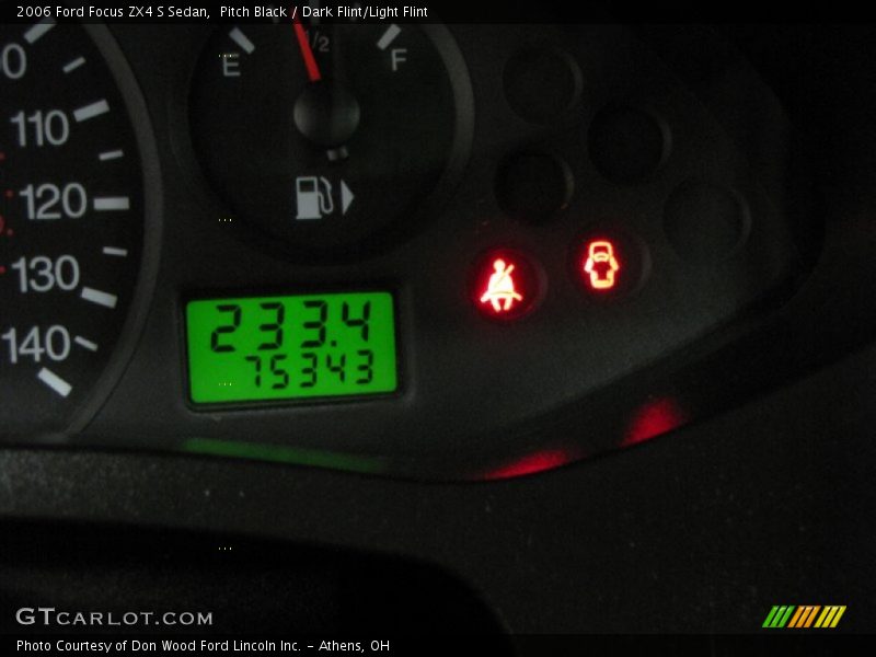 Pitch Black / Dark Flint/Light Flint 2006 Ford Focus ZX4 S Sedan