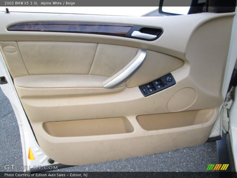 Alpine White / Beige 2003 BMW X5 3.0i