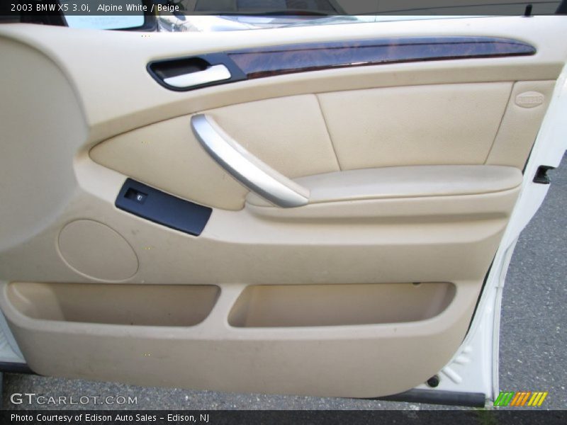 Alpine White / Beige 2003 BMW X5 3.0i