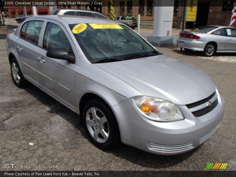 Ultra Silver Metallic / Gray 2005 Chevrolet Cobalt Sedan