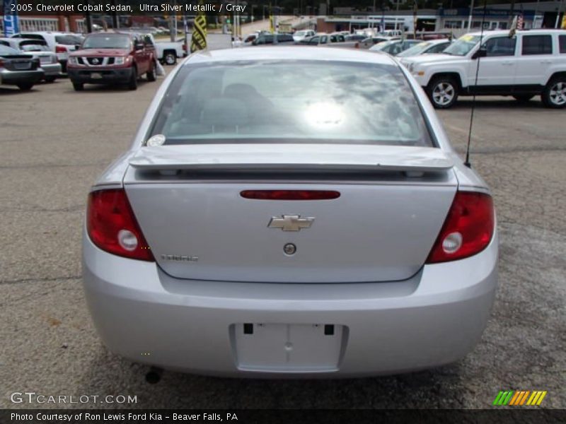 Ultra Silver Metallic / Gray 2005 Chevrolet Cobalt Sedan