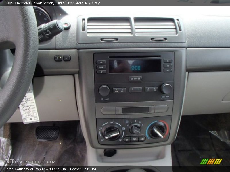 Ultra Silver Metallic / Gray 2005 Chevrolet Cobalt Sedan