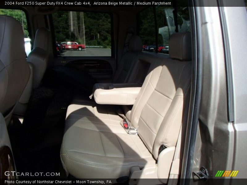 Arizona Beige Metallic / Medium Parchment 2004 Ford F250 Super Duty FX4 Crew Cab 4x4