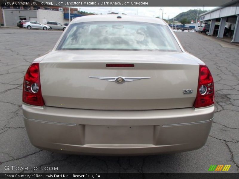 Light Sandstone Metallic / Dark Khaki/Light Graystone 2009 Chrysler 300 Touring