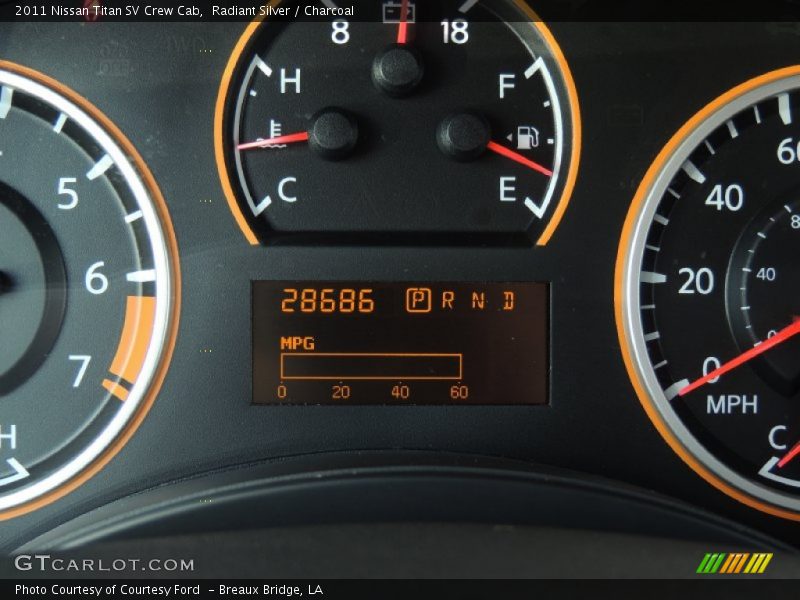 Radiant Silver / Charcoal 2011 Nissan Titan SV Crew Cab