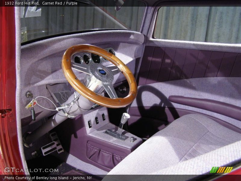 Garnet Red / Purple 1932 Ford Hot Rod