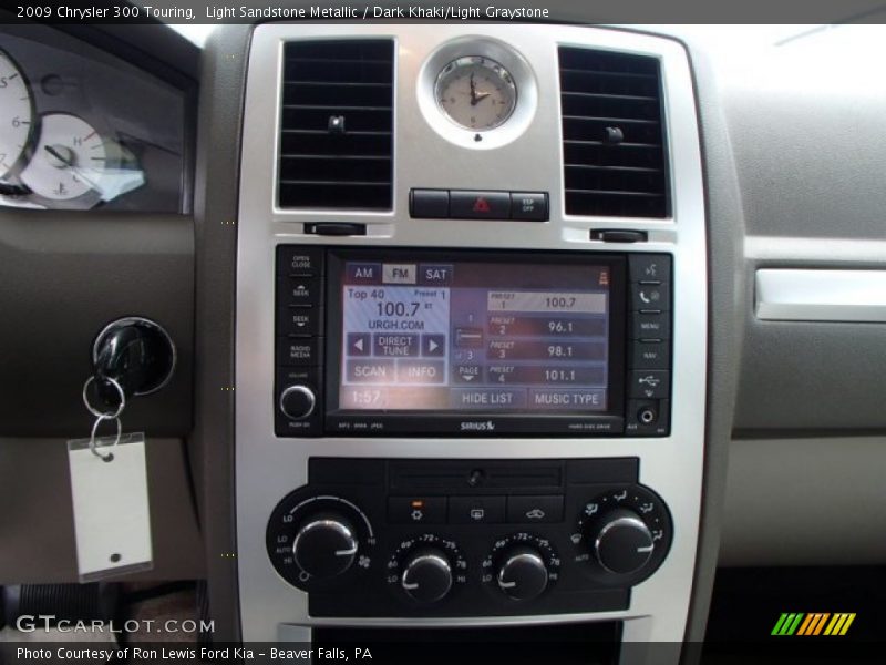 Light Sandstone Metallic / Dark Khaki/Light Graystone 2009 Chrysler 300 Touring