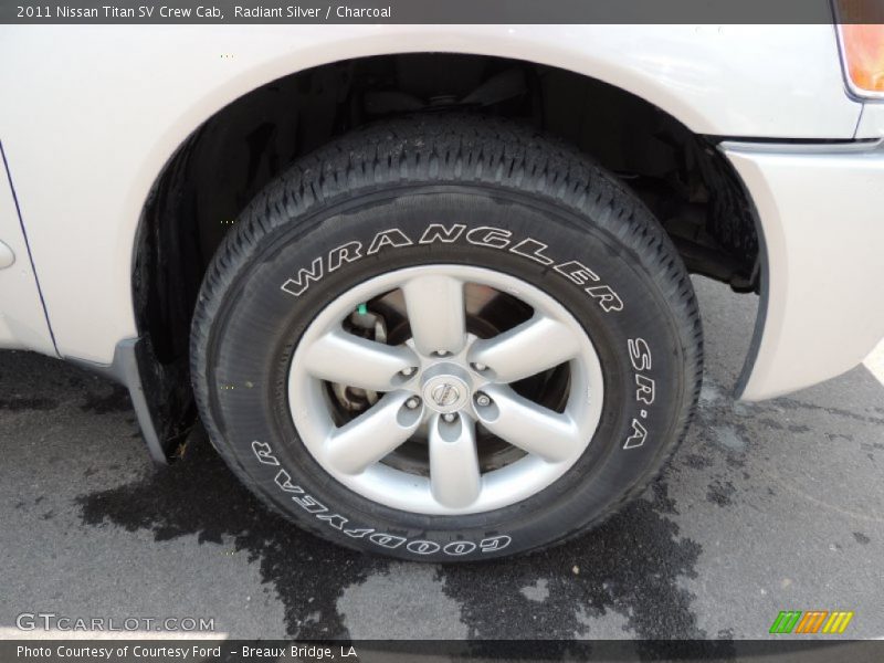 Radiant Silver / Charcoal 2011 Nissan Titan SV Crew Cab