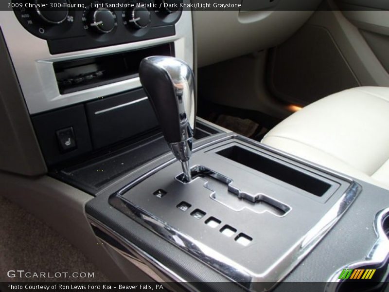 Light Sandstone Metallic / Dark Khaki/Light Graystone 2009 Chrysler 300 Touring