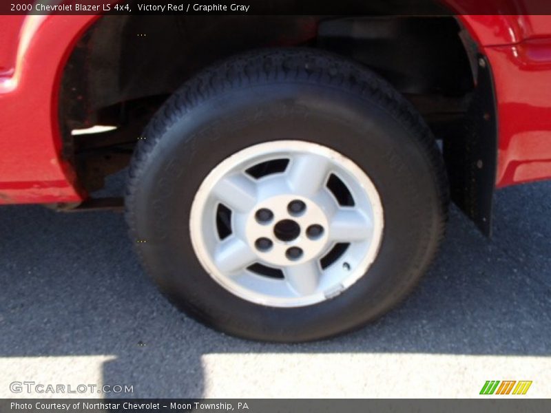 Victory Red / Graphite Gray 2000 Chevrolet Blazer LS 4x4