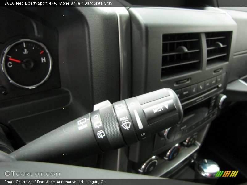 Stone White / Dark Slate Gray 2010 Jeep Liberty Sport 4x4