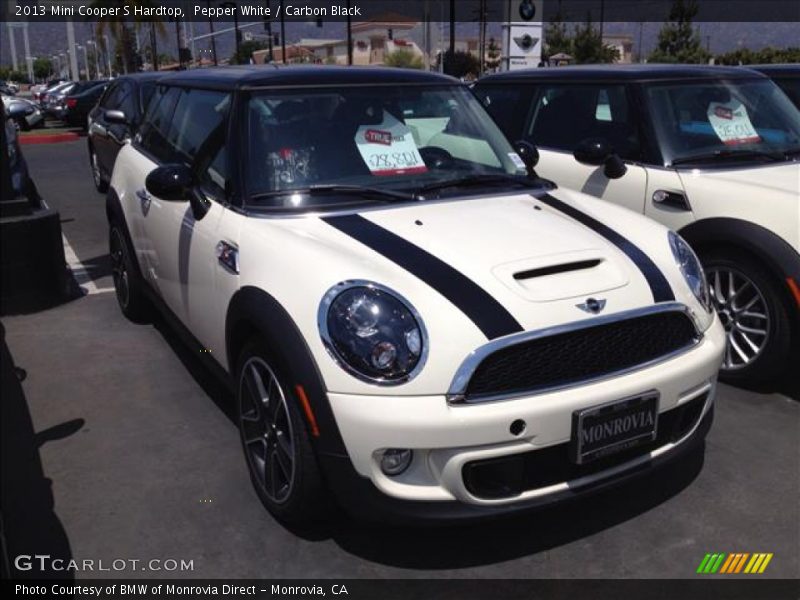 Pepper White / Carbon Black 2013 Mini Cooper S Hardtop