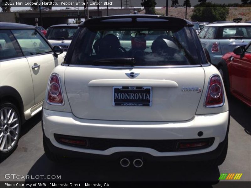 Pepper White / Carbon Black 2013 Mini Cooper S Hardtop