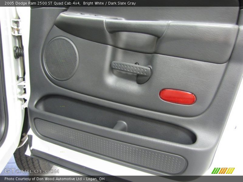 Bright White / Dark Slate Gray 2005 Dodge Ram 2500 ST Quad Cab 4x4