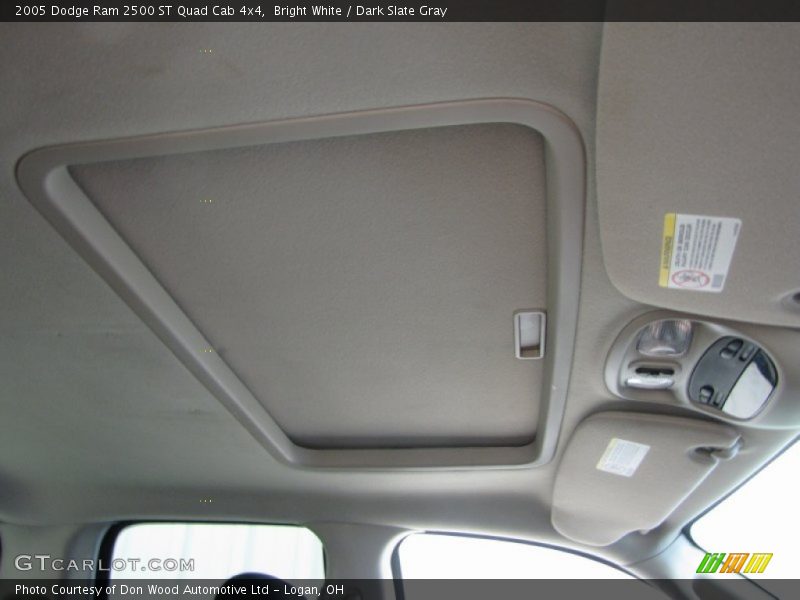 Bright White / Dark Slate Gray 2005 Dodge Ram 2500 ST Quad Cab 4x4