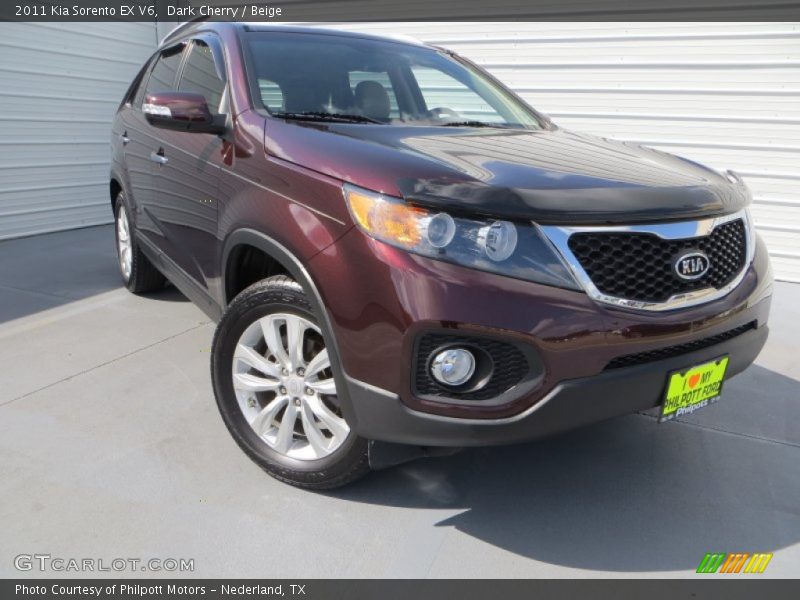 Dark Cherry / Beige 2011 Kia Sorento EX V6