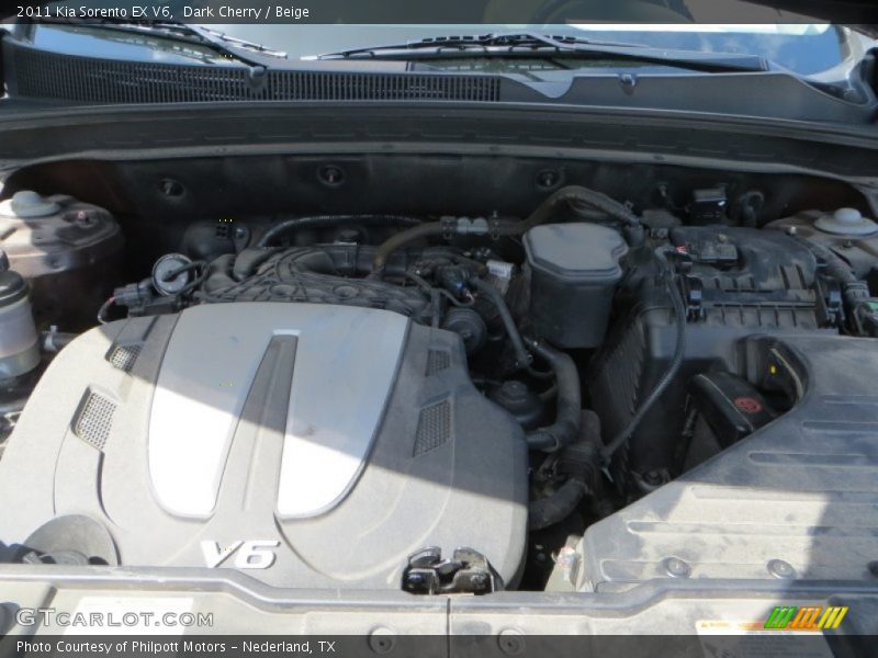 Dark Cherry / Beige 2011 Kia Sorento EX V6