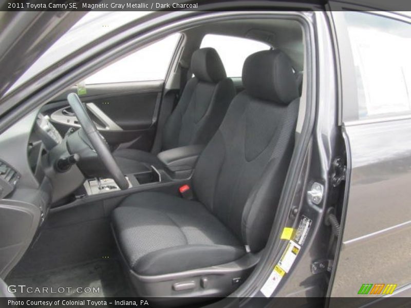 Magnetic Gray Metallic / Dark Charcoal 2011 Toyota Camry SE