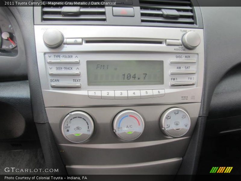 Magnetic Gray Metallic / Dark Charcoal 2011 Toyota Camry SE