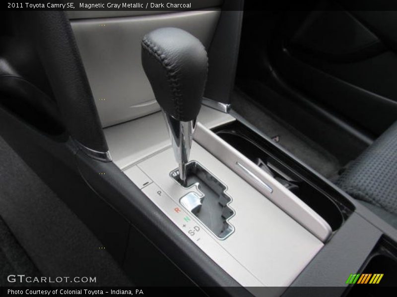 Magnetic Gray Metallic / Dark Charcoal 2011 Toyota Camry SE