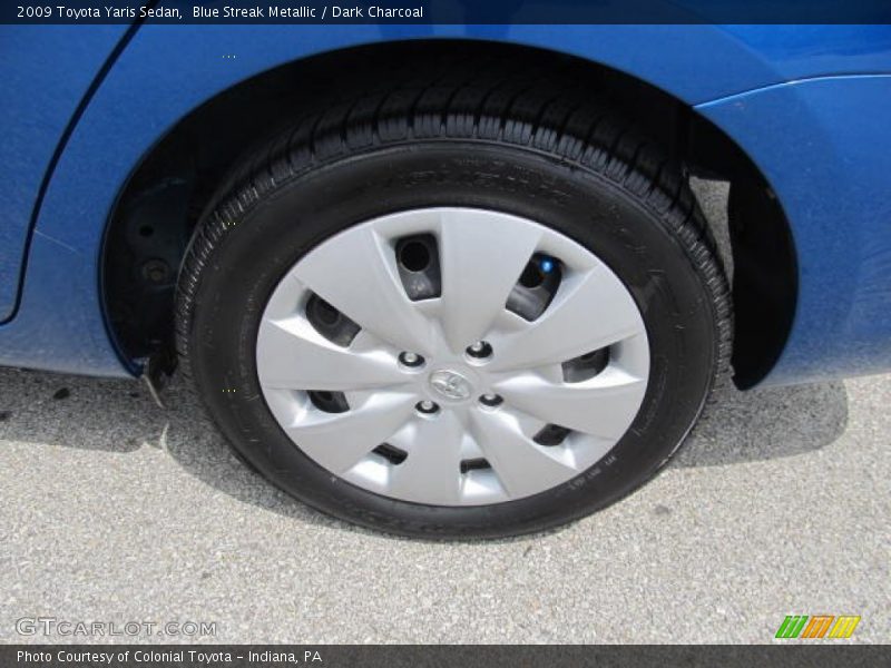 Blue Streak Metallic / Dark Charcoal 2009 Toyota Yaris Sedan