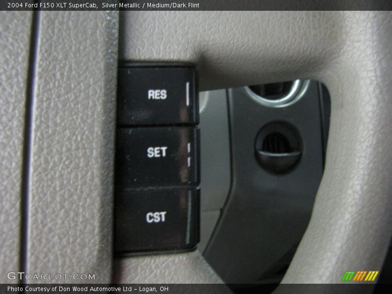 Silver Metallic / Medium/Dark Flint 2004 Ford F150 XLT SuperCab