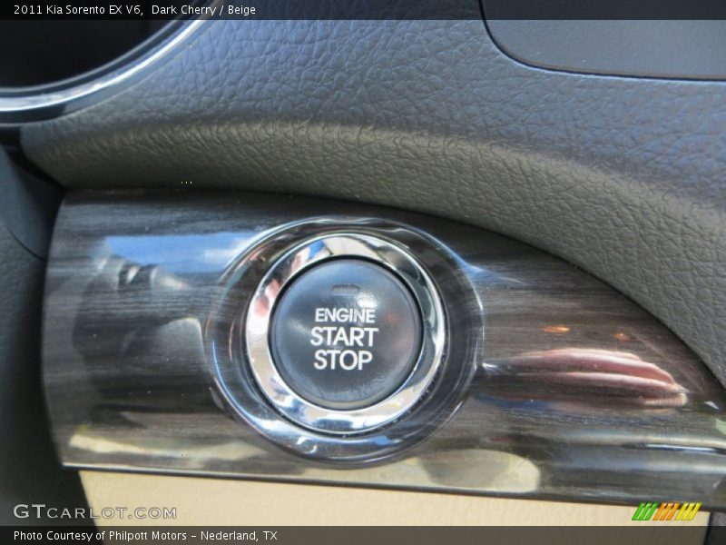 Dark Cherry / Beige 2011 Kia Sorento EX V6