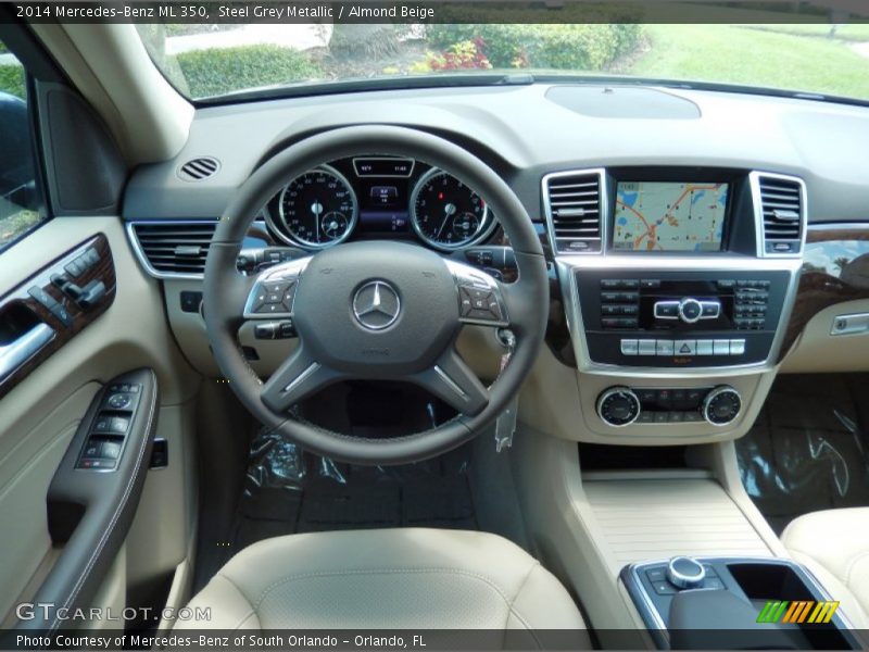 Dashboard of 2014 ML 350