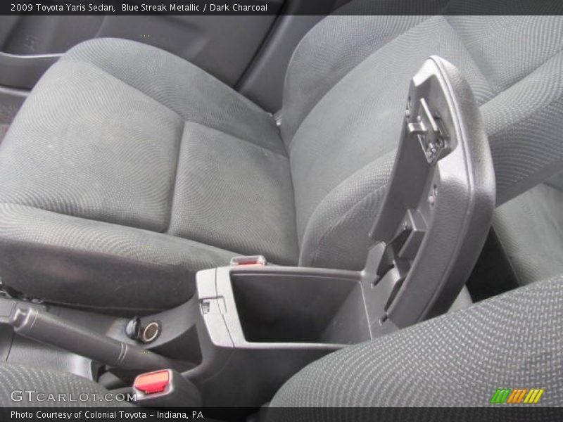 Blue Streak Metallic / Dark Charcoal 2009 Toyota Yaris Sedan