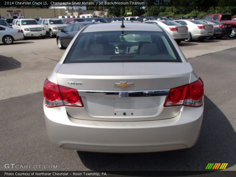 Champagne Silver Metallic / Jet Black/Medium Titanium 2014 Chevrolet Cruze LS