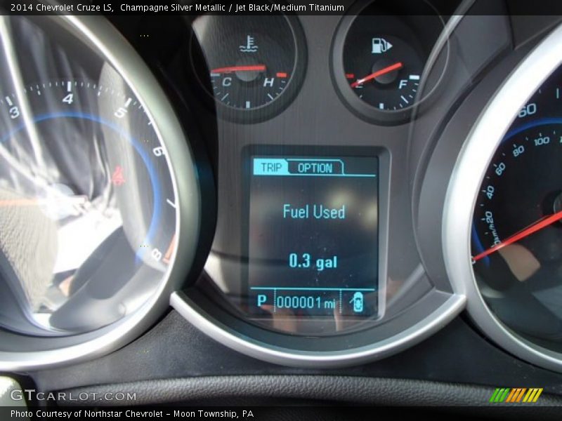 Champagne Silver Metallic / Jet Black/Medium Titanium 2014 Chevrolet Cruze LS