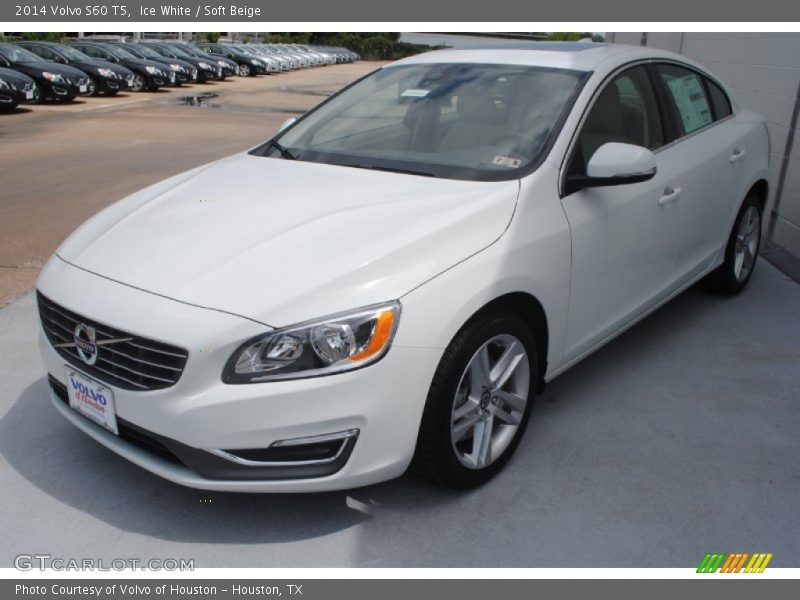 Ice White / Soft Beige 2014 Volvo S60 T5