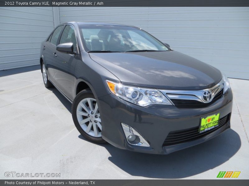 Magnetic Gray Metallic / Ash 2012 Toyota Camry XLE